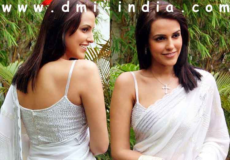 Neha White Sari